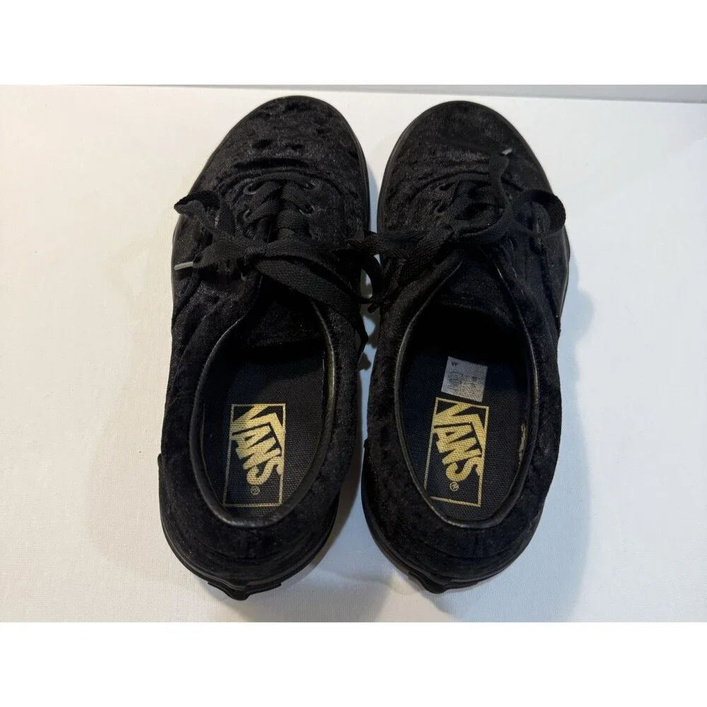 Vans Old Skool  Black Velvet Skate Sneakers  Unisex  Size 6 (M) 7.5 (W) 507452